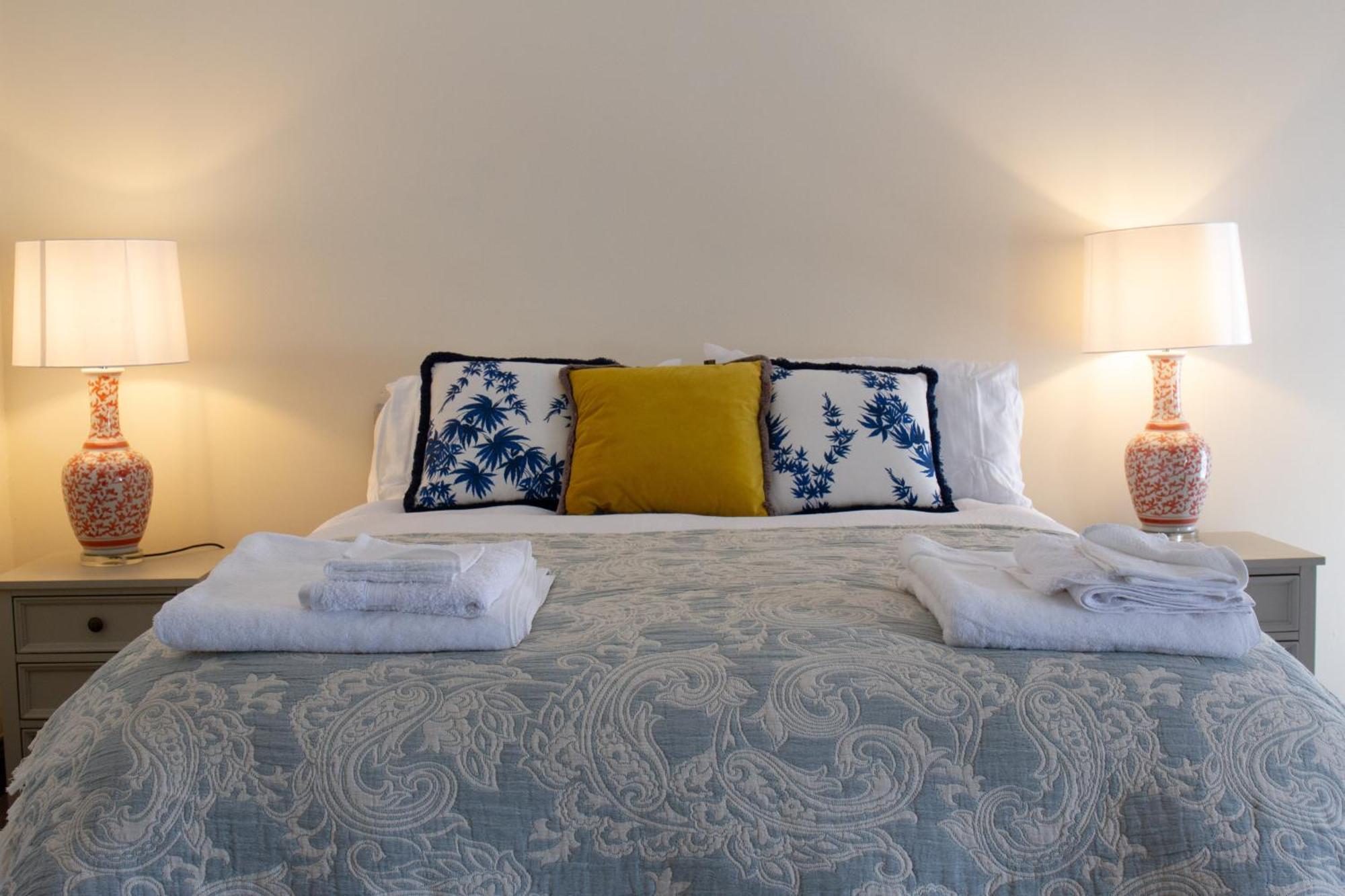 Hill House Lodge Sleeps 6 Overlooking The Rock Of Cashel Cashel  Zewnętrze zdjęcie