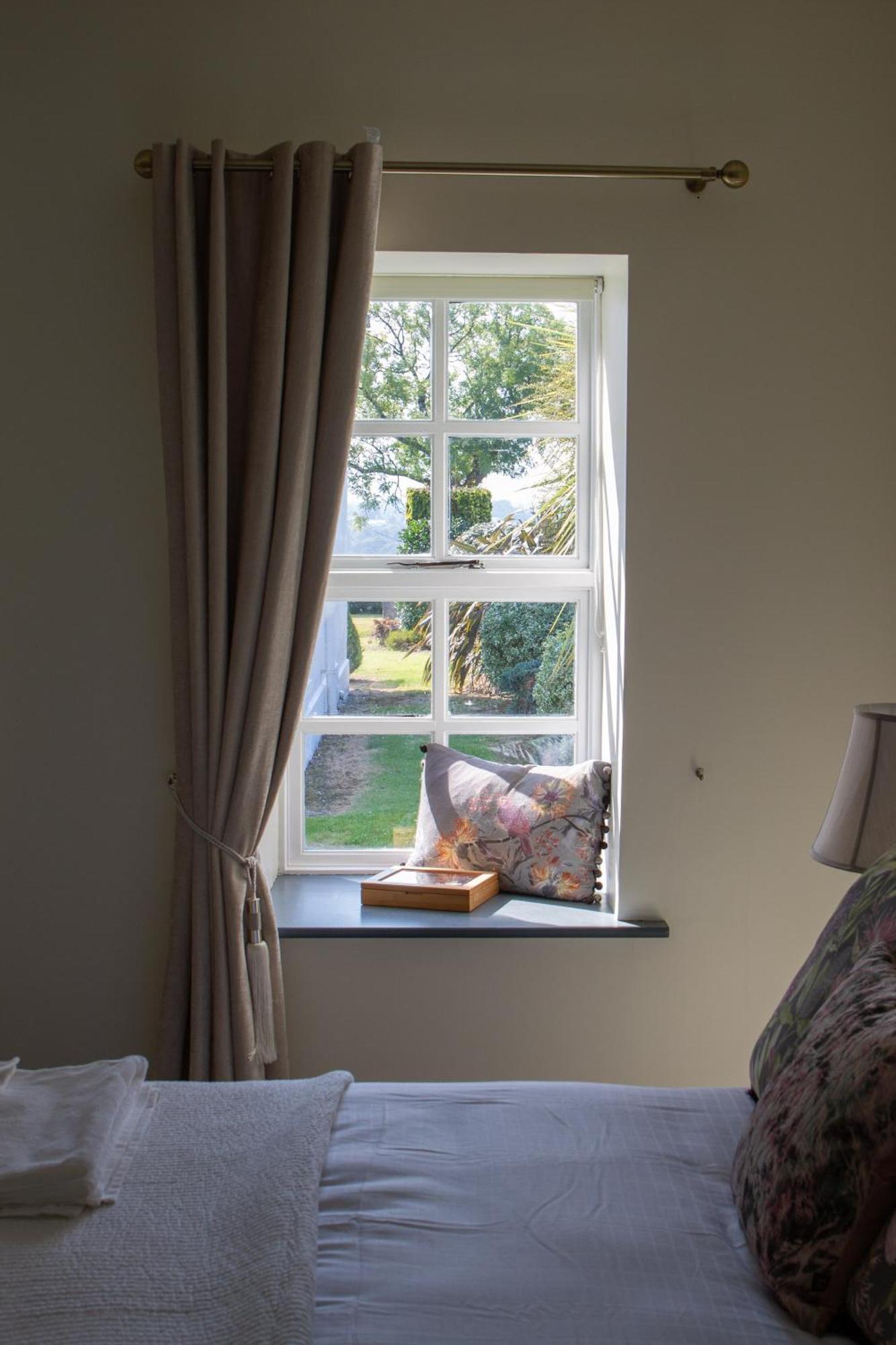 Hill House Lodge Sleeps 6 Overlooking The Rock Of Cashel Cashel  Zewnętrze zdjęcie